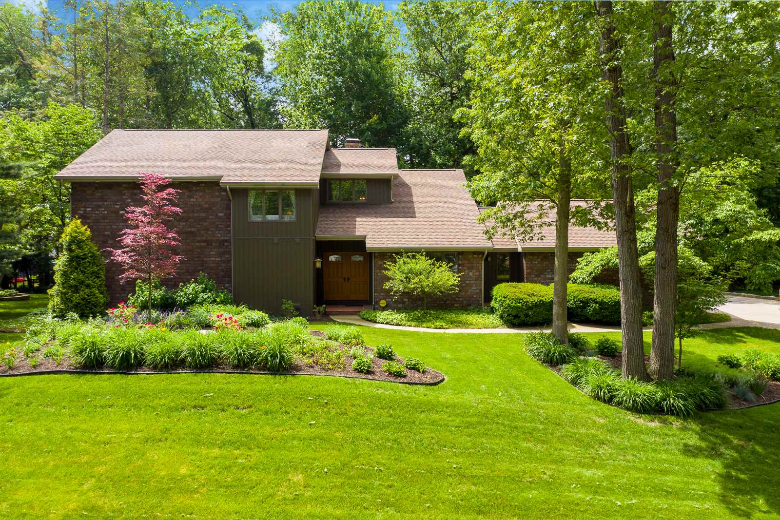 52219 Farmington Square Road Granger, IN 46530 - Photo 1 of 35 Gallery Image 1