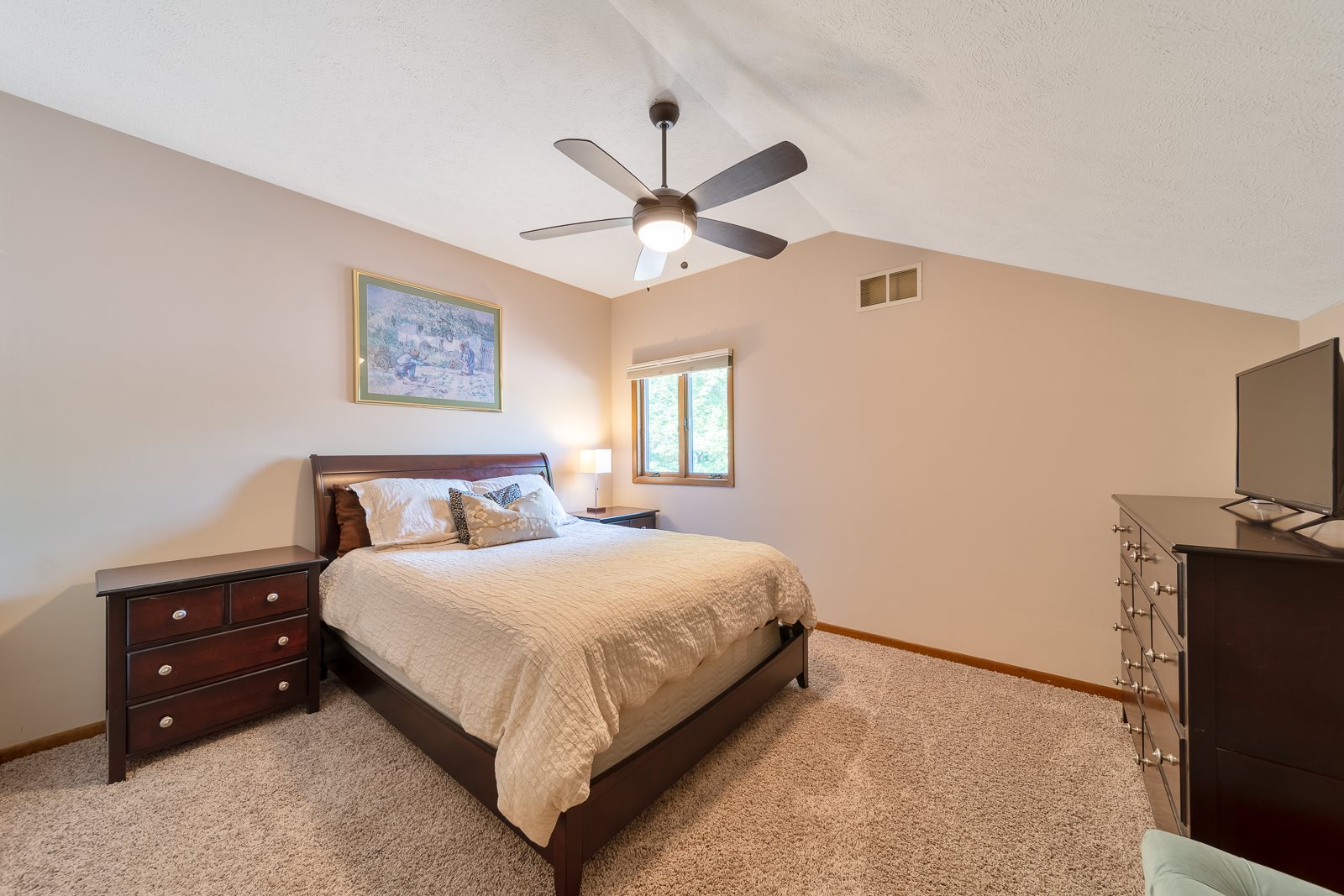 52219 Farmington Square Road Granger, IN 46530 - Photo 19 of 35 Gallery Image 19