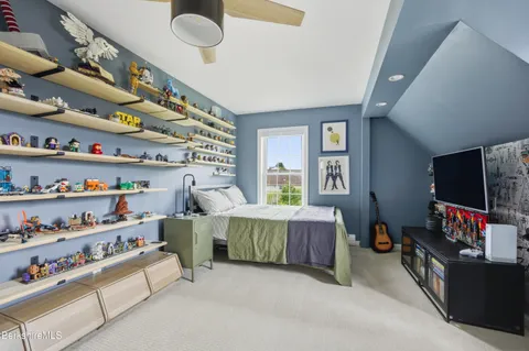 $575,000 | 14 County Court, Pittsfield, MA 01201