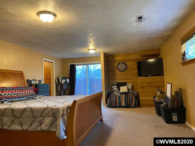 12832 Marion Road Southeast Turner, OR 97392 - Photo 18 of 19 Gallery Image 18