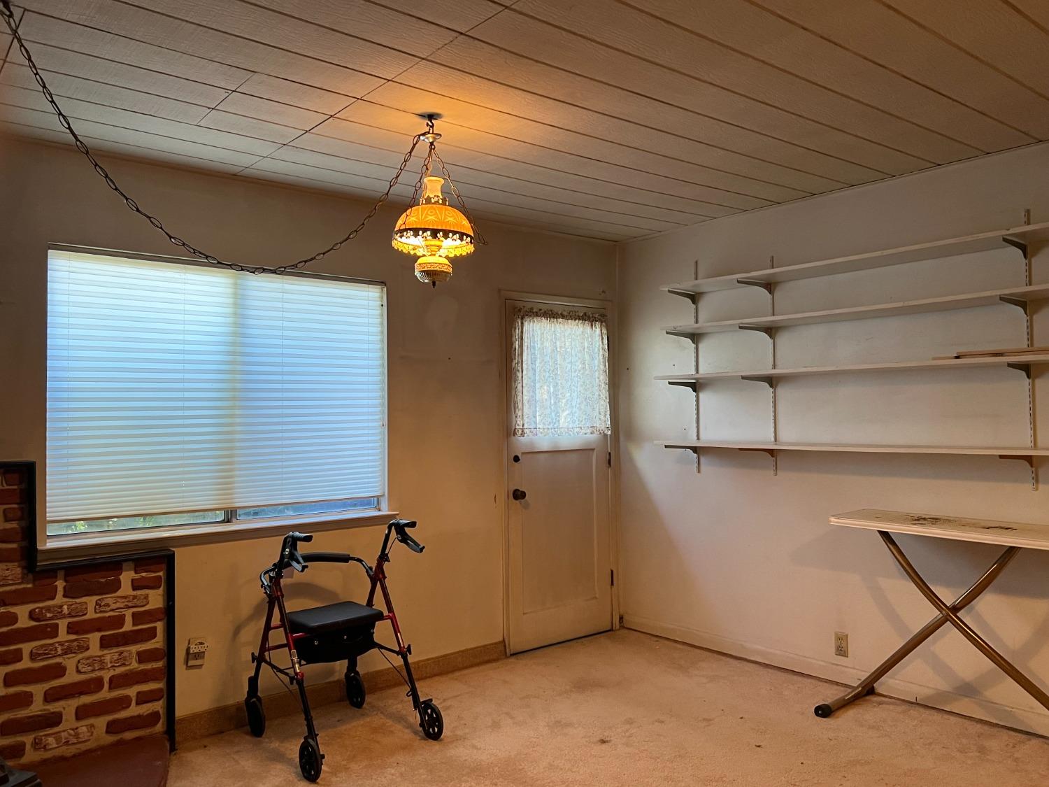 1305 Merced Street Madera, CA 93638 - Photo 9 of 29 Gallery Image 9