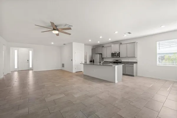 $3,000 | 17738 Pastureland Avenue, Lakewood Ranch, FL 34211