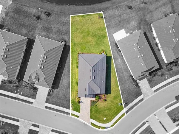 $3,000 | 17738 Pastureland Avenue, Lakewood Ranch, FL 34211