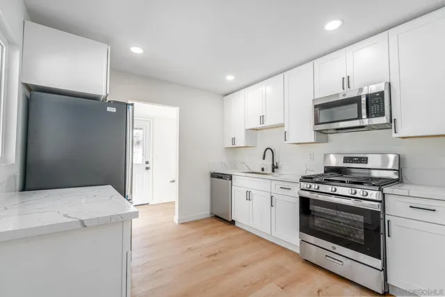 $899,000 | 3921 Delta Street, San Diego, CA 92113