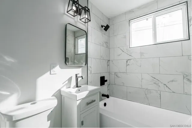 $899,000 | 3921 Delta Street, San Diego, CA 92113