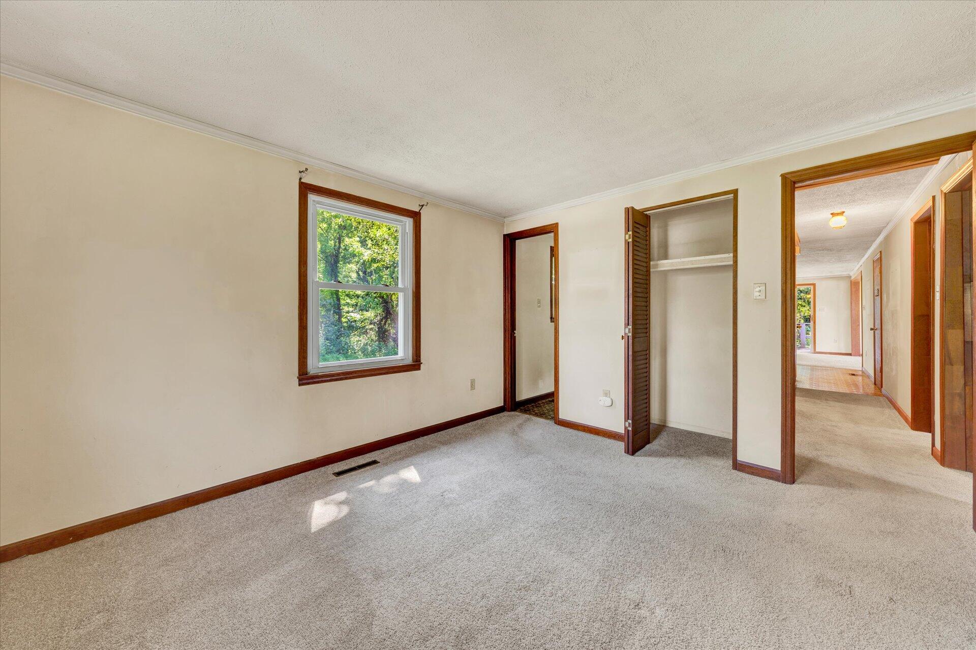 708 High Point Road Moneta, VA 24121 - Photo 22 of 40 22-DSC00073