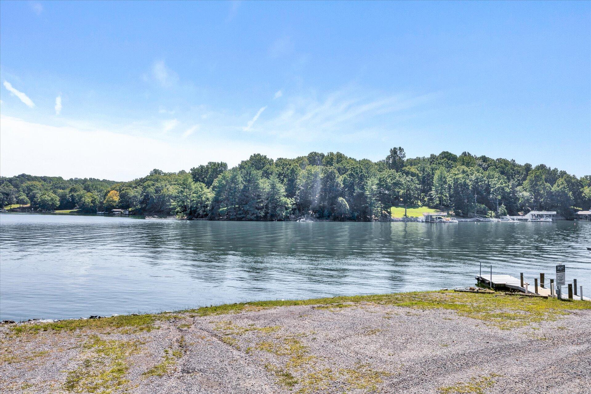 708 High Point Road Moneta, VA 24121 - Photo 35 of 40 35-Community Boat Launch