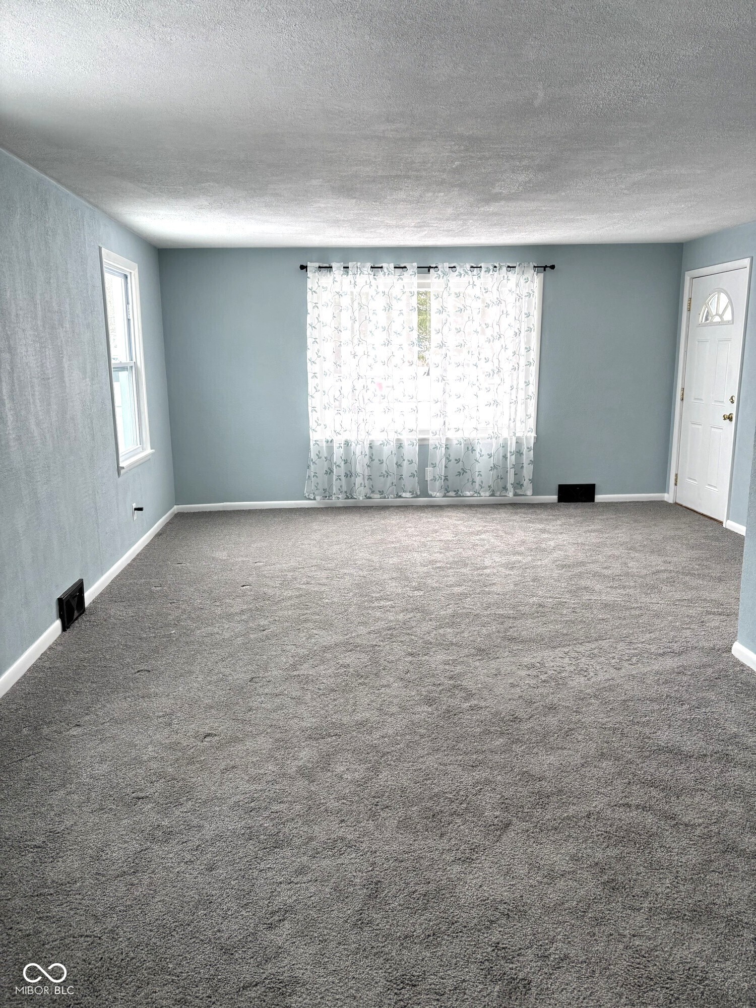 401 Elva Street Anderson, IN 46013 - Photo 7 of 16