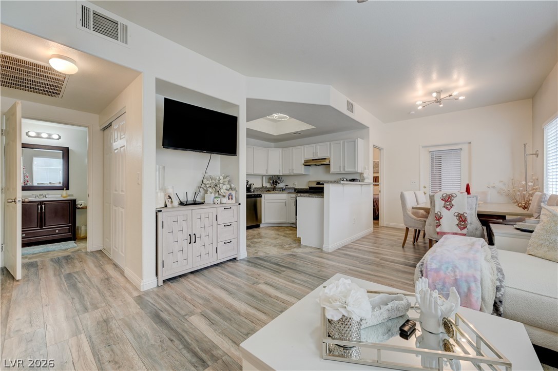 9580 West Reno Avenue, Unit 134 Las Vegas, NV 89148 - Photo 4 of 41