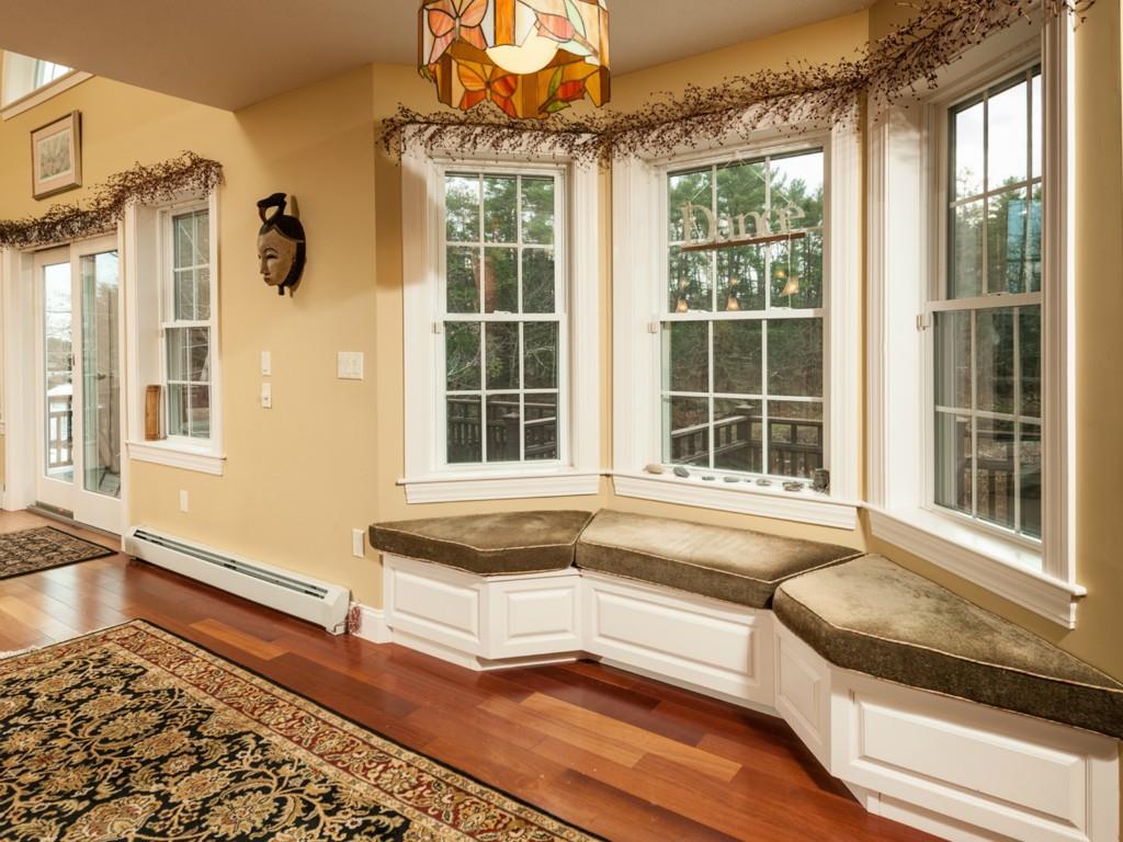 41 River Road York, ME 03902 - Photo 26 of 33 Additional storage in the window...