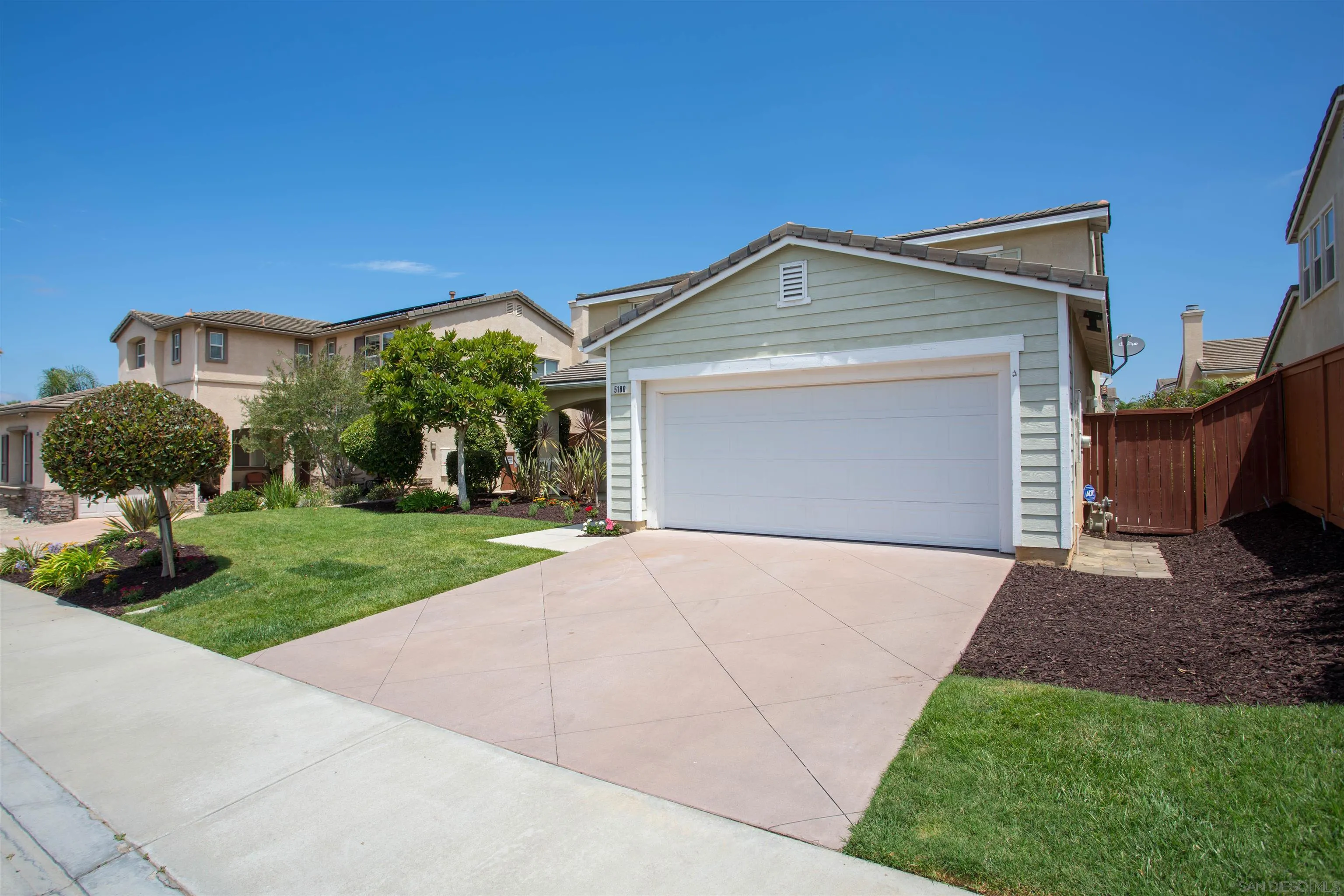 5180 Bluegrass Way Oceanside, CA 92057 - Photo 5 of 56