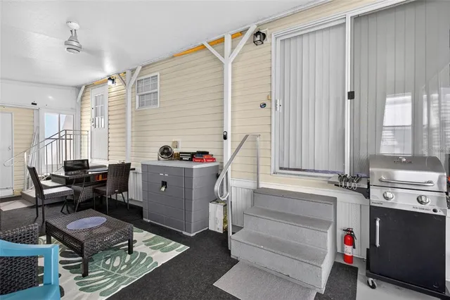 $84,000 | 1339 Old Lakeport Road Northwest, Unit 2B, Moore Haven, FL 33471