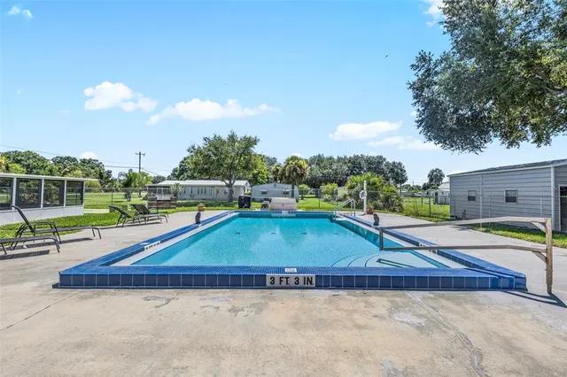 $84,000 | 1339 Old Lakeport Road Northwest, Unit 2B, Moore Haven, FL 33471