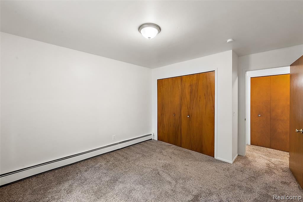 384 West Drahner Road, Unit B8 Oxford, MI 48371 - Photo 23 of 32 Gallery Image 23