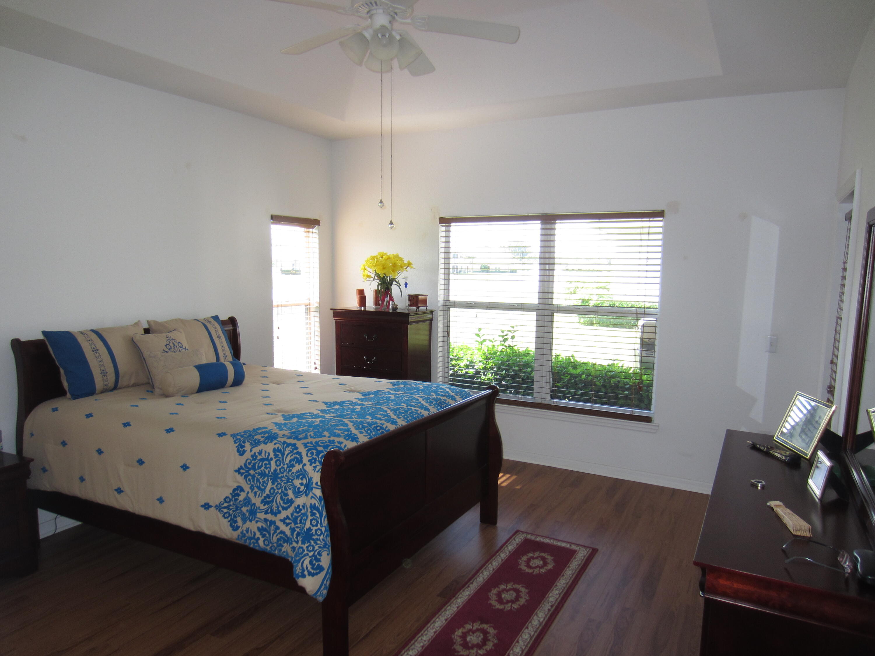 1813 Lakefront Boulevard, Unit B2 Fort Pierce, FL 34982 - Photo 11 of 25 IMG_2068