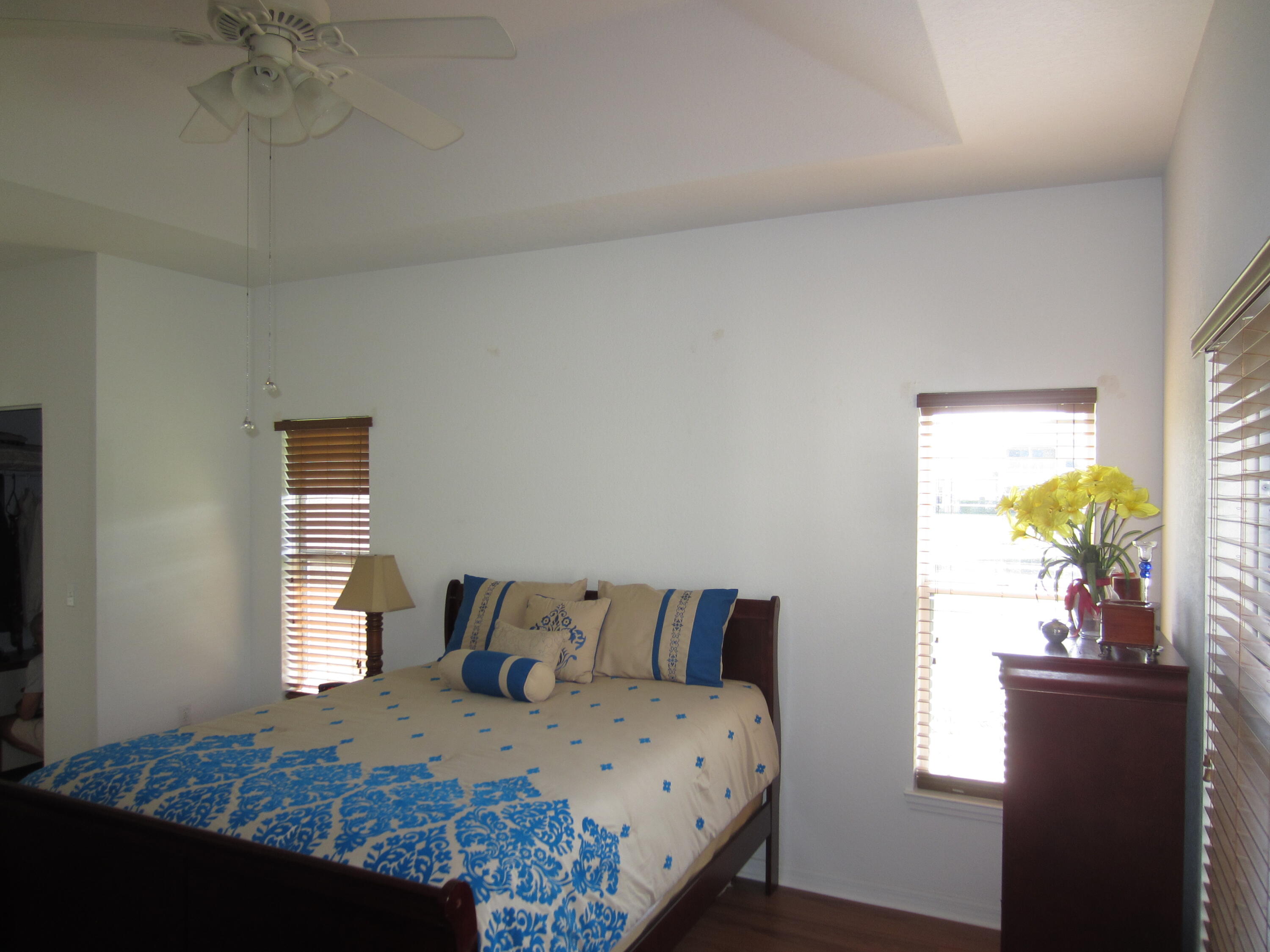 1813 Lakefront Boulevard, Unit B2 Fort Pierce, FL 34982 - Photo 13 of 25 IMG_2070