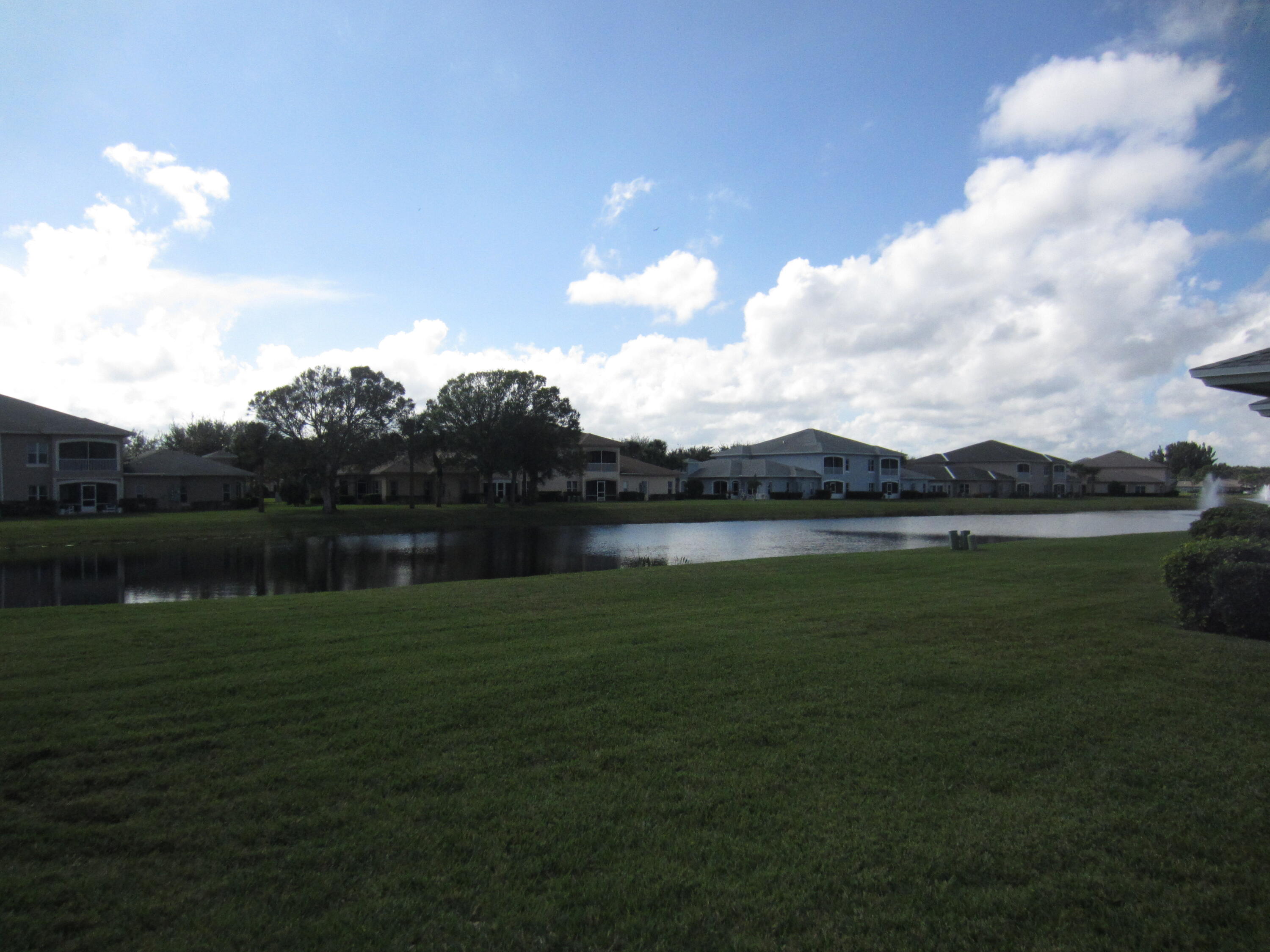 1813 Lakefront Boulevard, Unit B2 Fort Pierce, FL 34982 - Photo 17 of 25 IMG_2074