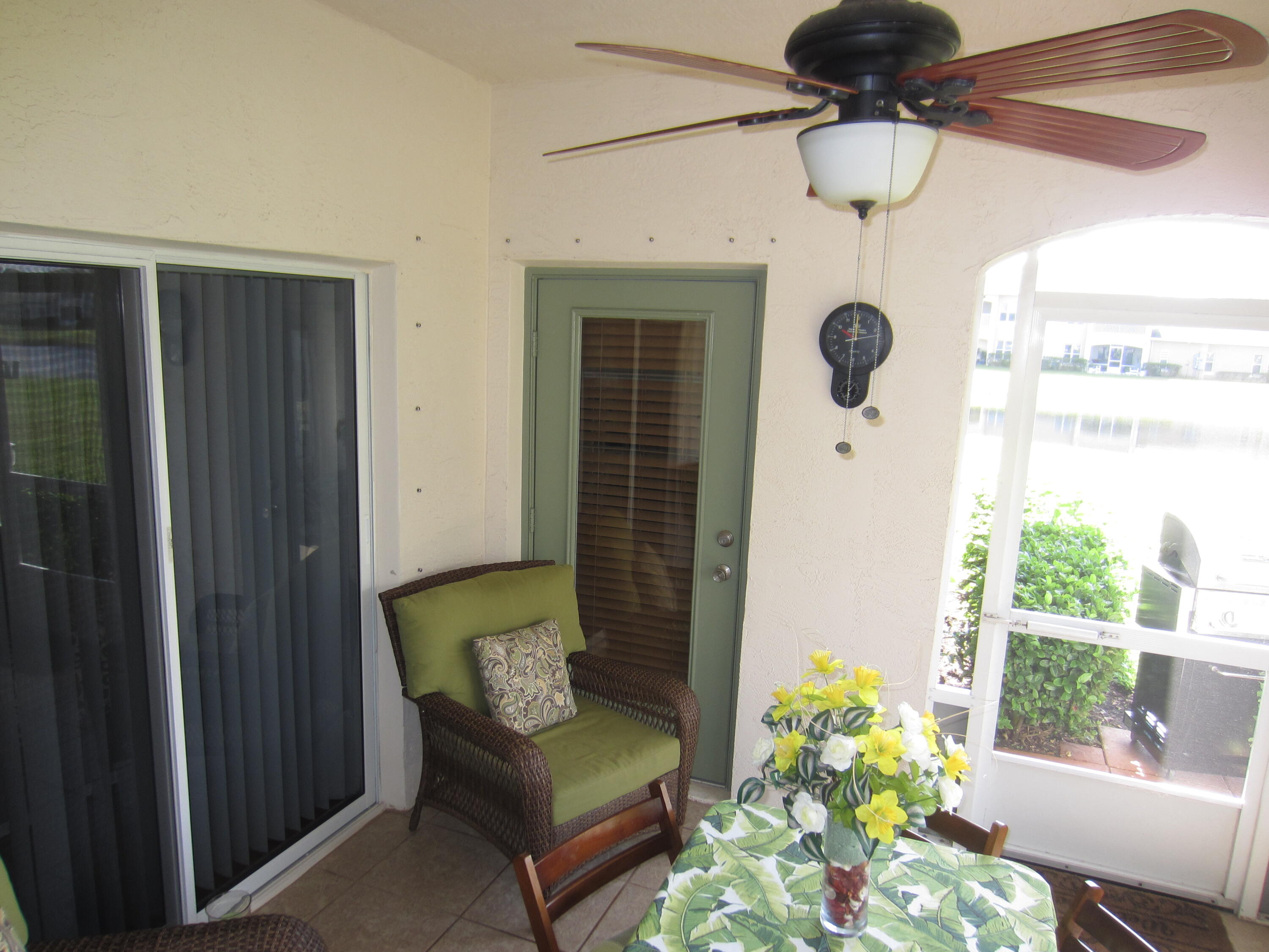 1813 Lakefront Boulevard, Unit B2 Fort Pierce, FL 34982 - Photo 19 of 25 IMG_2076