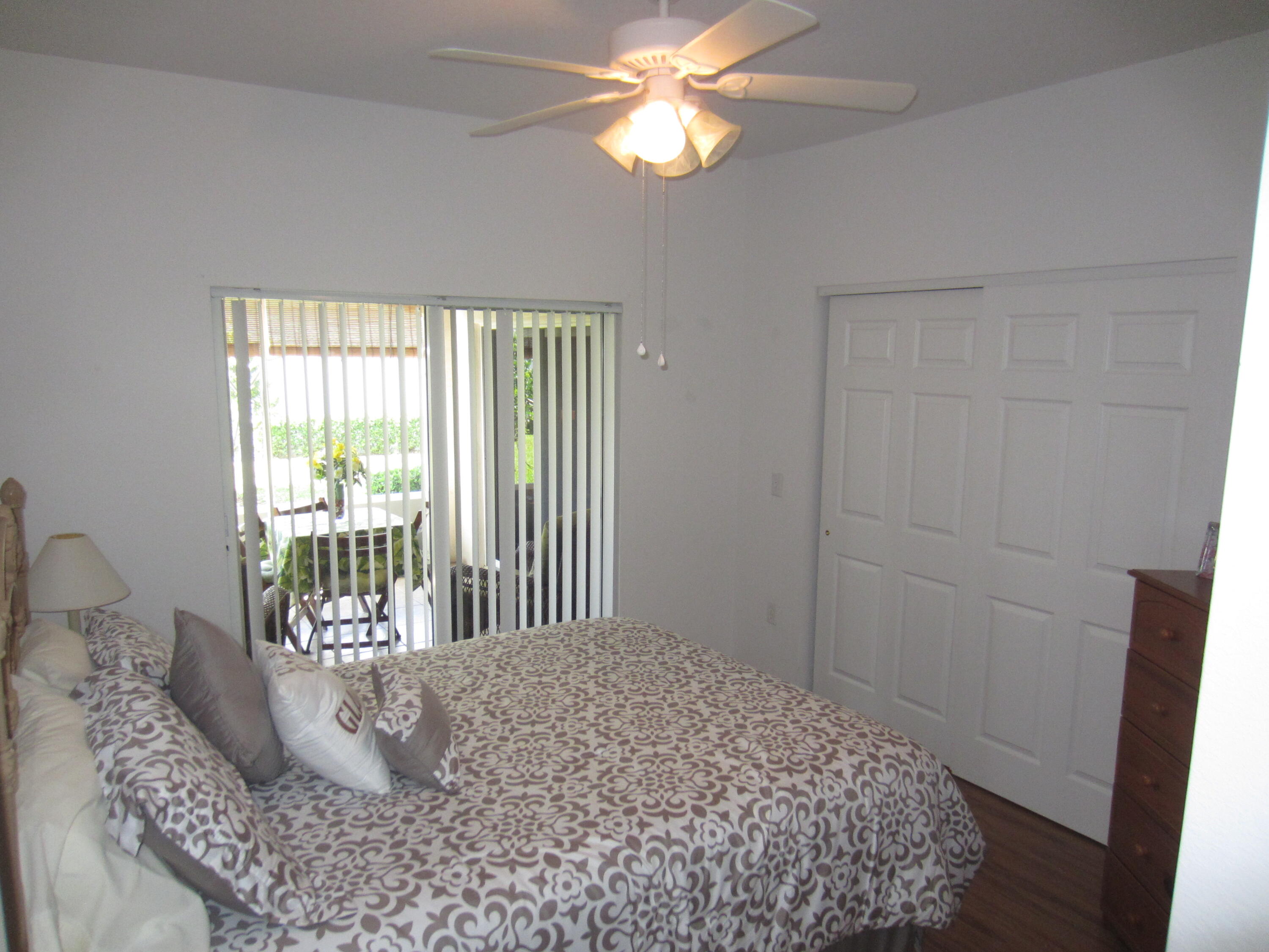 1813 Lakefront Boulevard, Unit B2 Fort Pierce, FL 34982 - Photo 10 of 25 IMG_2067