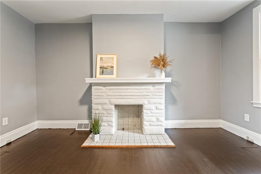 14 East Roseridge Street Pittsburgh, PA 15202 - Photo 4 of 23 Gallery Image 4