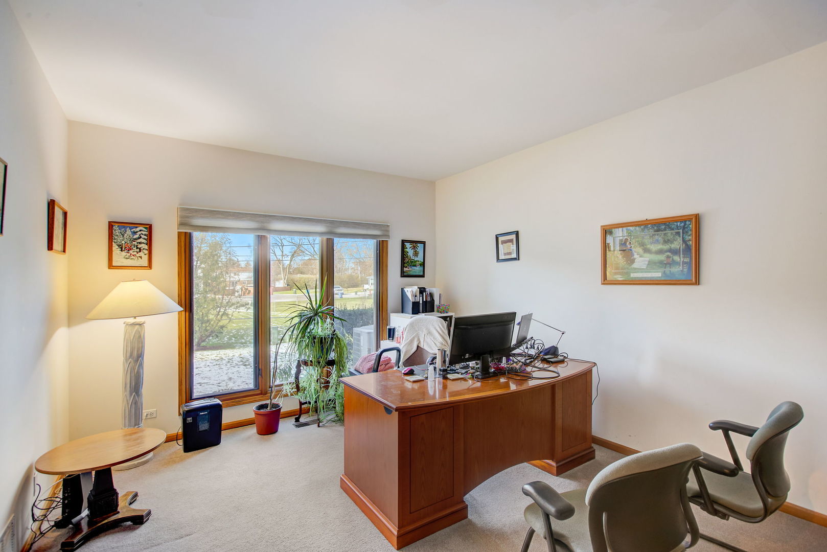 206 Meier Road Arlington Heights, IL 60005 - Photo 17 of 42 a living room with furniture and a window
