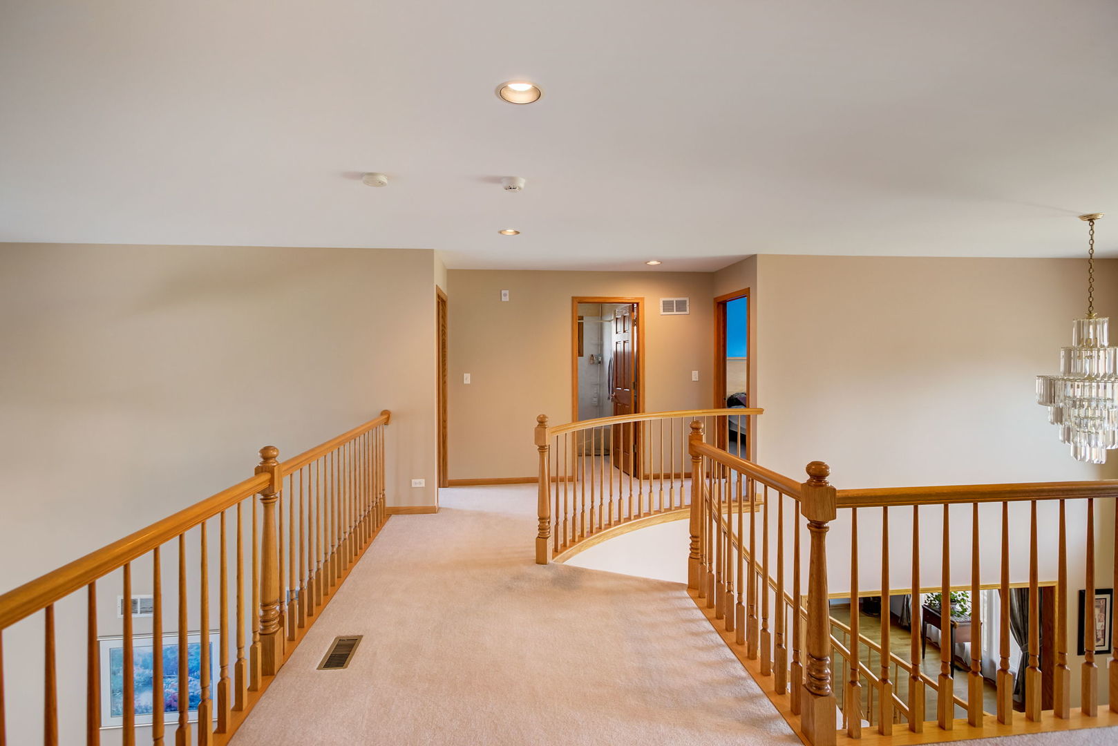 206 Meier Road Arlington Heights, IL 60005 - Photo 23 of 42 a view of a hallway with wooden floor