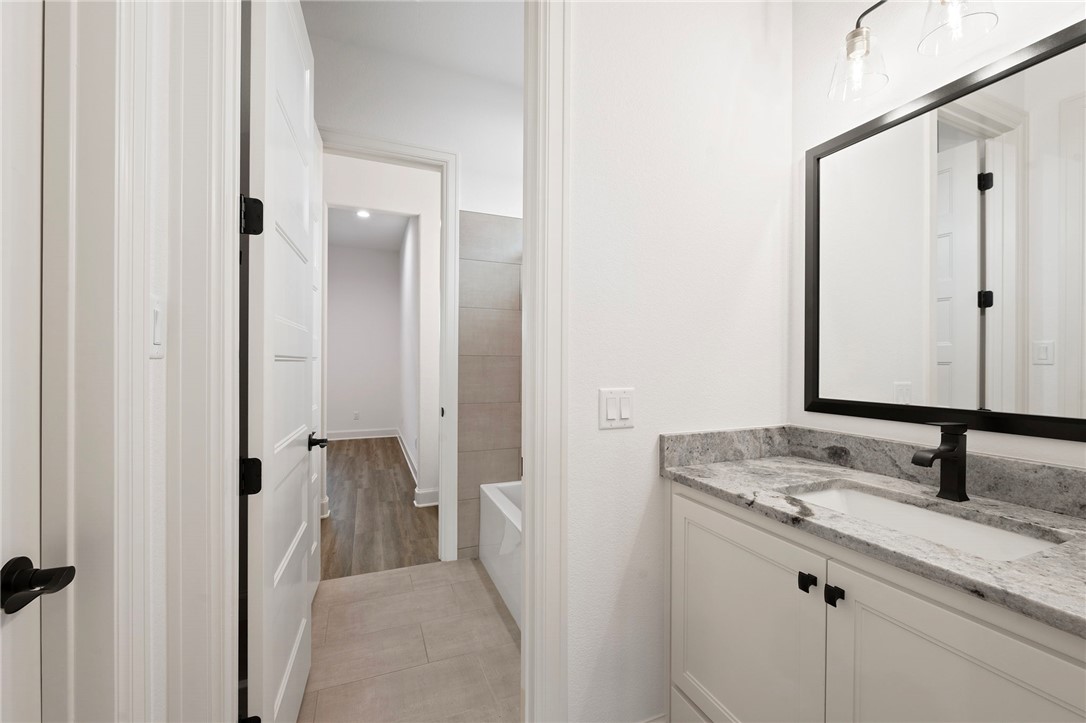 4602 Wesson Drive Bryan, TX 77808 - Photo 35 of 50 Guest bathroom #2