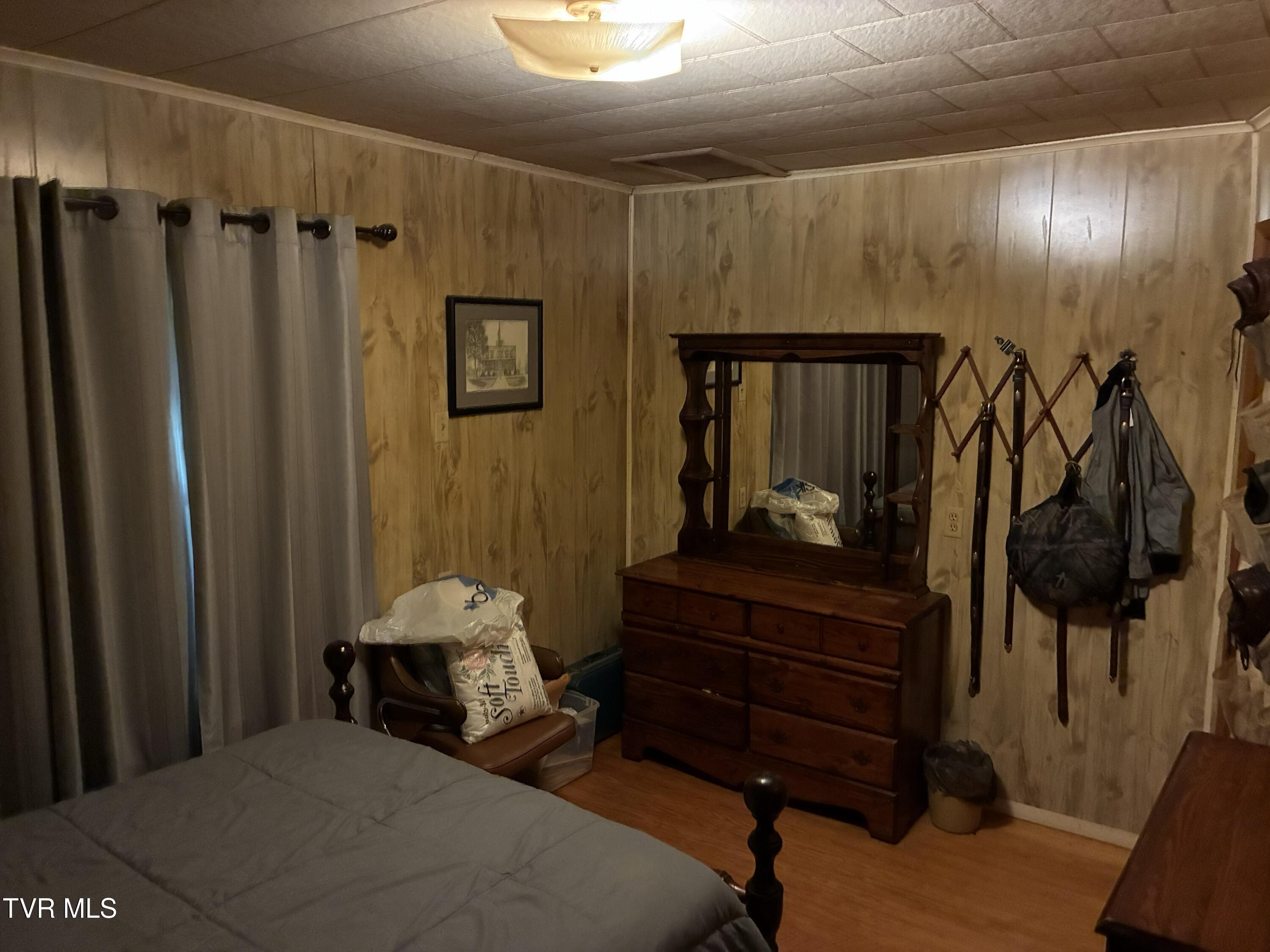 940 Middle Creek Road Afton, TN 37616 - Photo 41 of 80 interior Bedroom 1.2