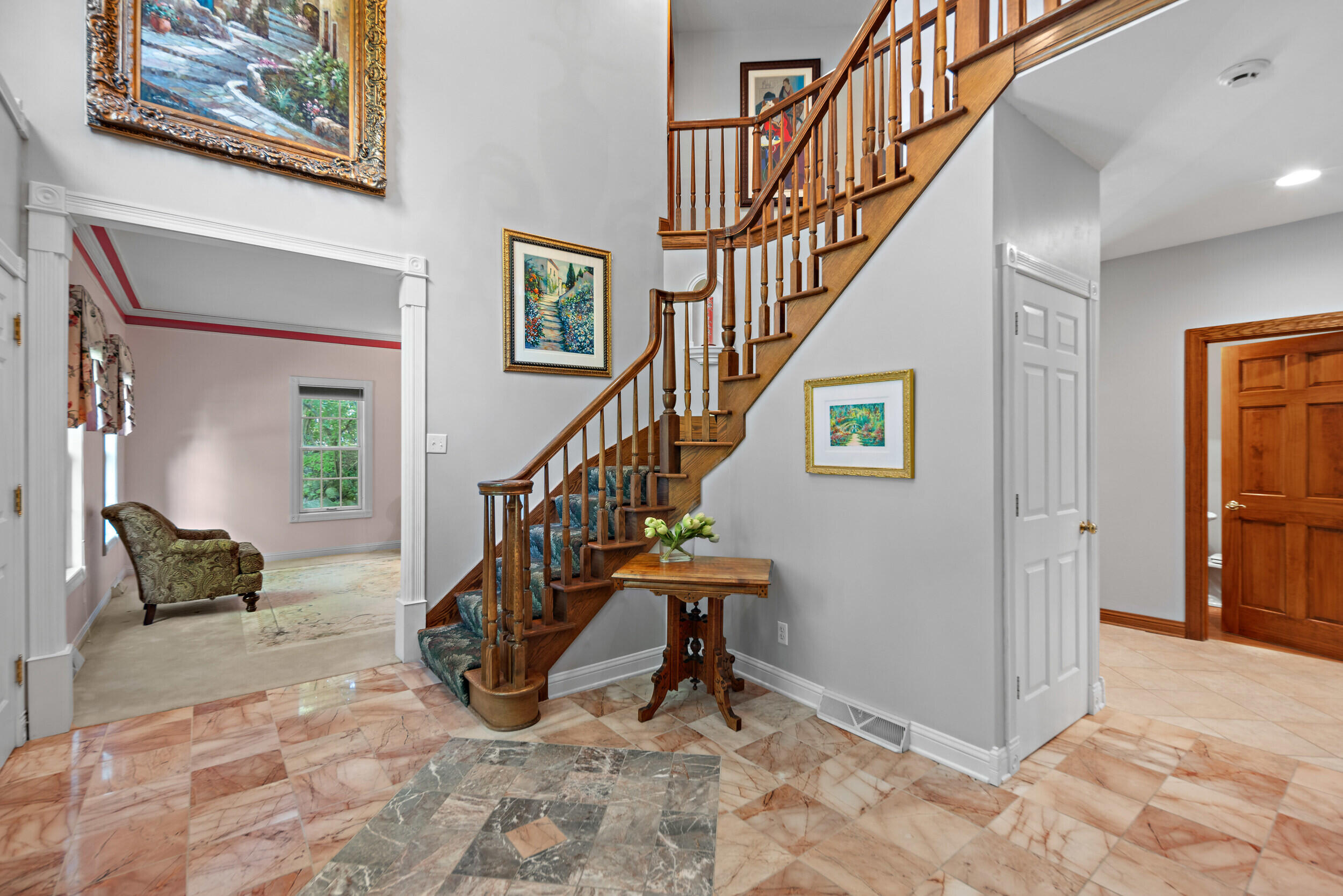 N27W5230 Hamilton Road Cedarburg, WI 53012 - Photo 4 of 67 Grand Foyer