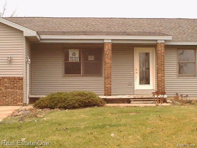 3125 N Nicholson Front Door