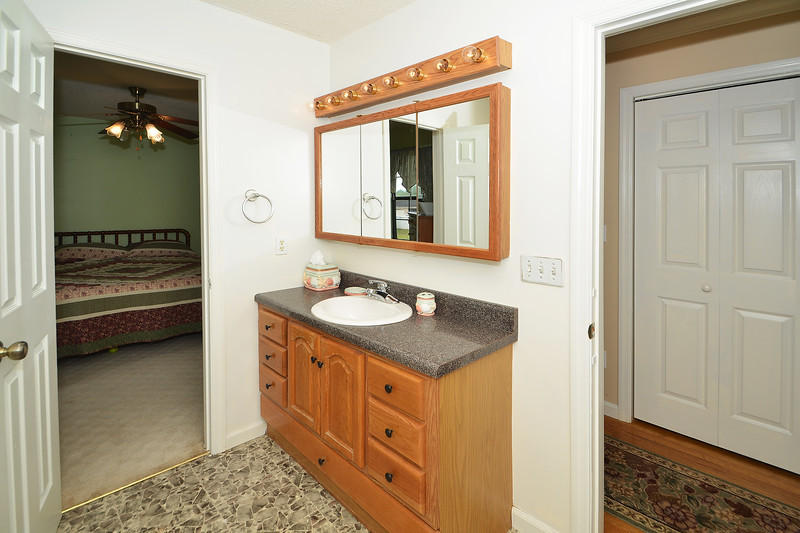 9748 Snow Hill Road Ooltewah, TN 37363 - Photo 17 of 46 DSC_1175-L