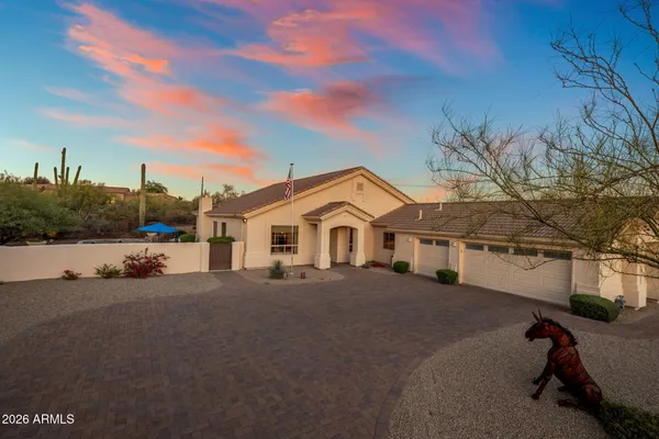 $1,000,000 | 34611 North Sunset Trail, Carefree, AZ 85377