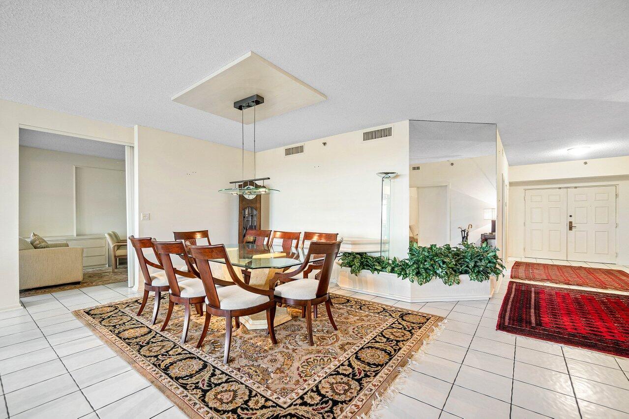 7235 Promenade Drive, Unit K401 Boca Raton, FL 33433 - Photo 14 of 39 Dining Area