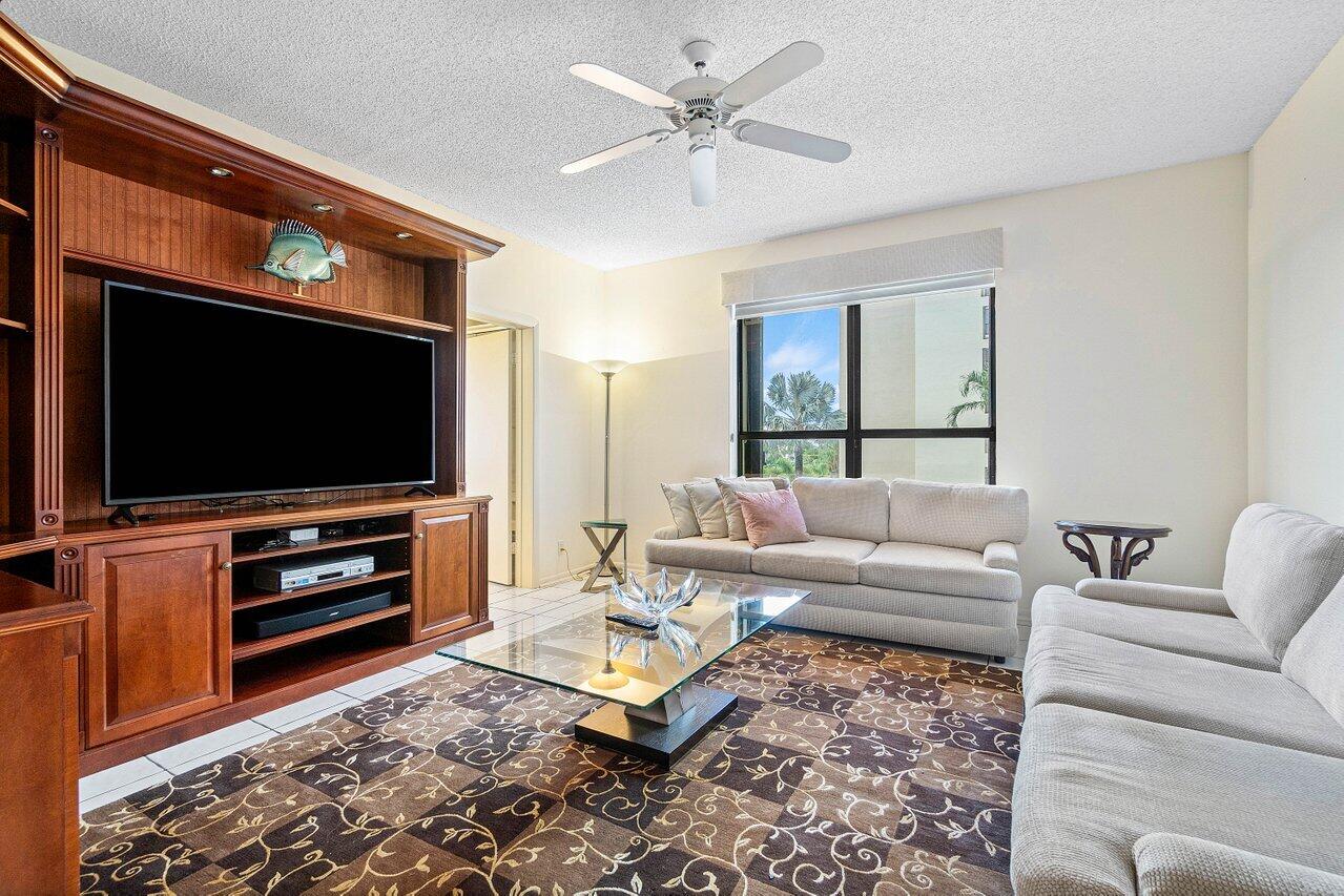 7235 Promenade Drive, Unit K401 Boca Raton, FL 33433 - Photo 22 of 39 guest bedroom