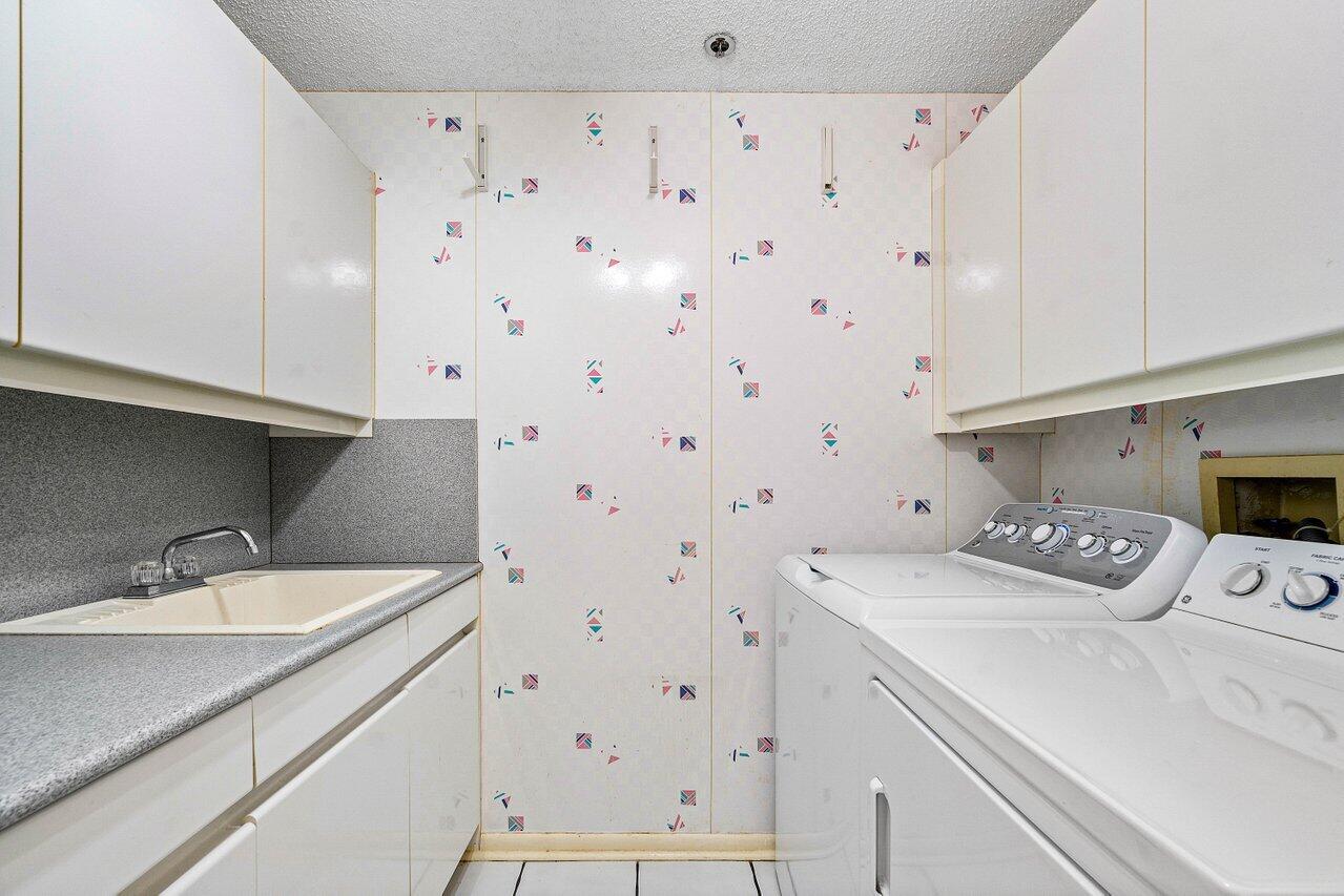 7235 Promenade Drive, Unit K401 Boca Raton, FL 33433 - Photo 8 of 39 Laundry