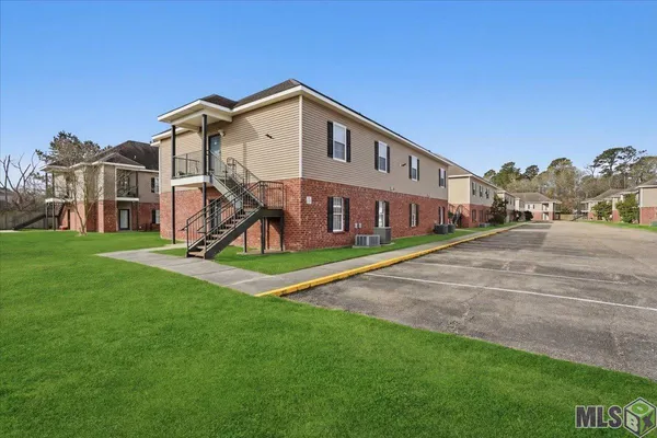 $94,900 | 31855 Highway 16, Unit 501, Denham Springs, LA 70726
