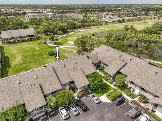 $269,880 | 6275 Southeast Charleston Place, Unit 203, Hobe Sound, FL 33455