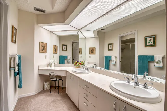 $269,880 | 6275 Southeast Charleston Place, Unit 203, Hobe Sound, FL 33455