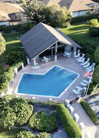 $269,880 | 6275 Southeast Charleston Place, Unit 203, Hobe Sound, FL 33455