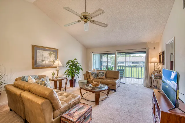 $269,880 | 6275 Southeast Charleston Place, Unit 203, Hobe Sound, FL 33455