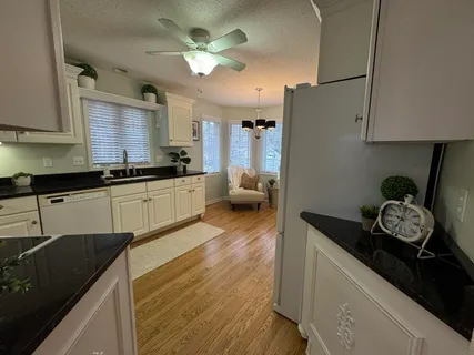 $469,900 | N21-w24305 Cumberland Drive, Unit 38N, Pewaukee, WI 53072