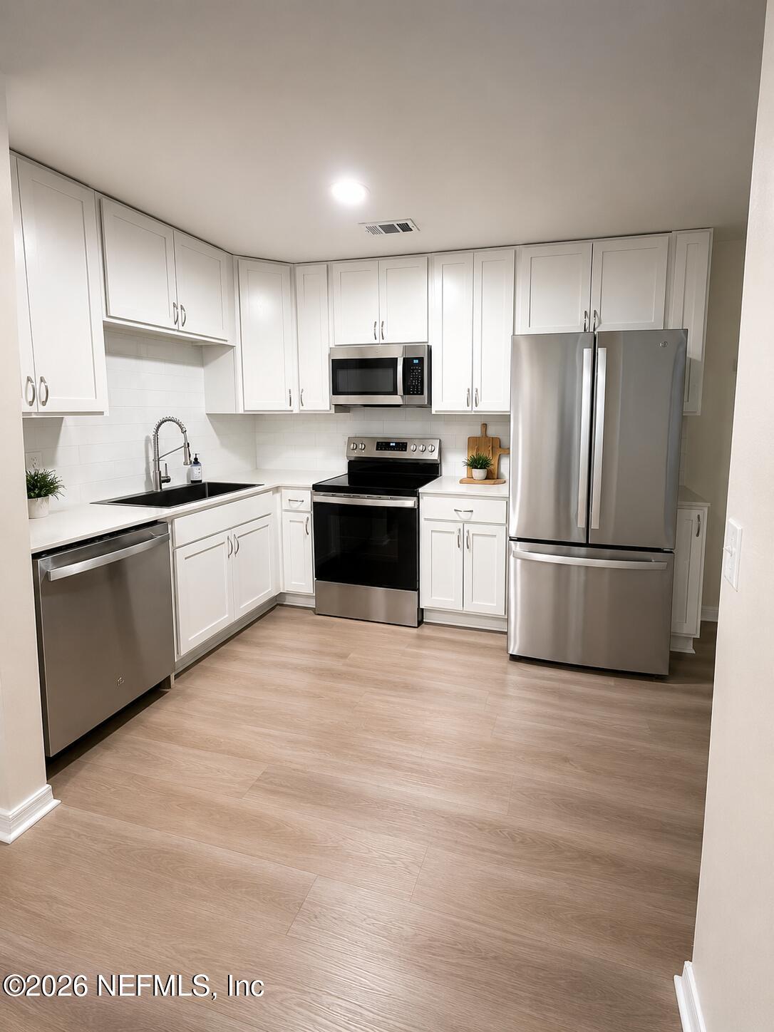 11729 Wattle Tree Road North Jacksonville, FL 32246 - Photo 3 of 10 Kitchen