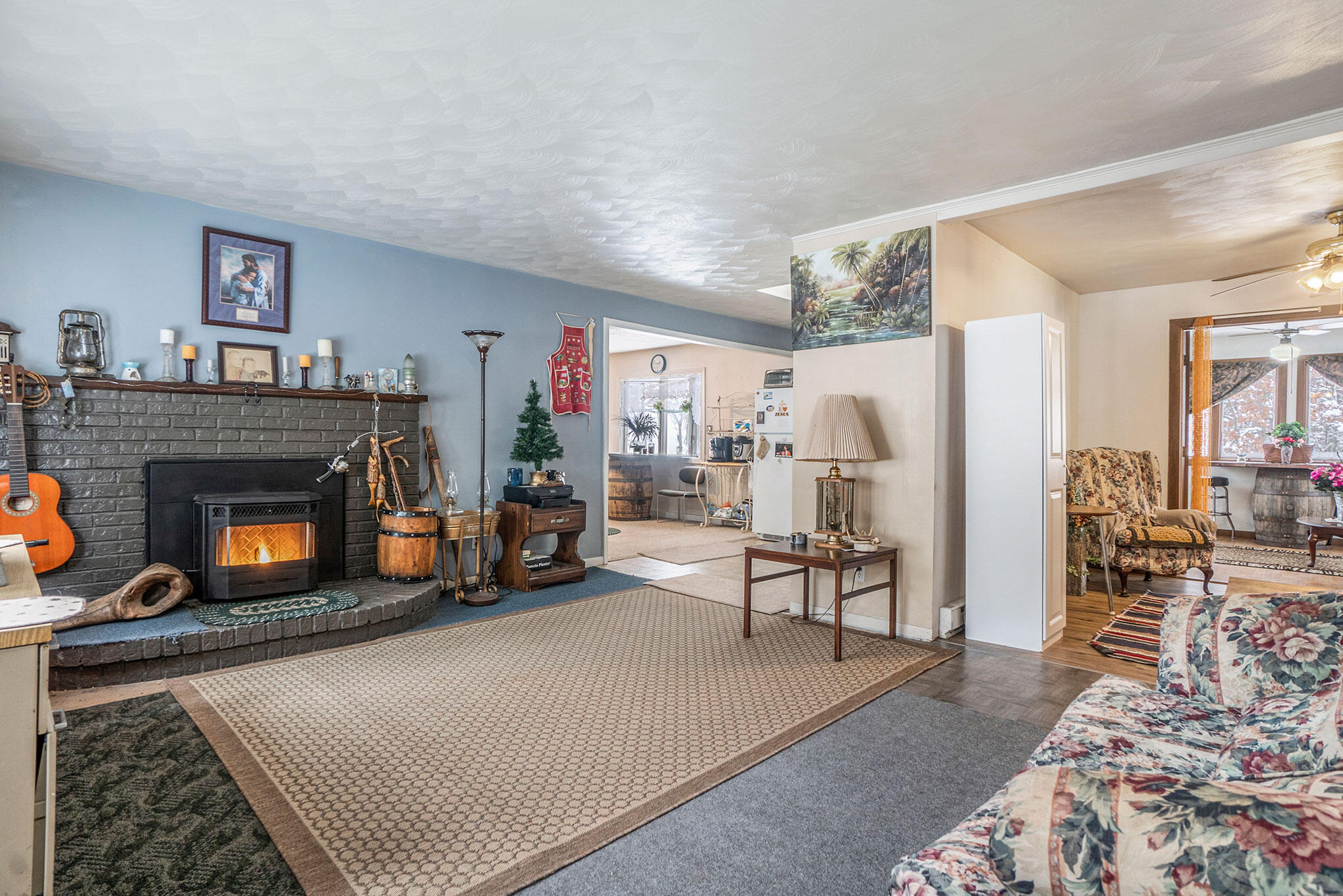 3915 Monroe Road Allegan, MI 49010 - Photo 4 of 28 DSC08916