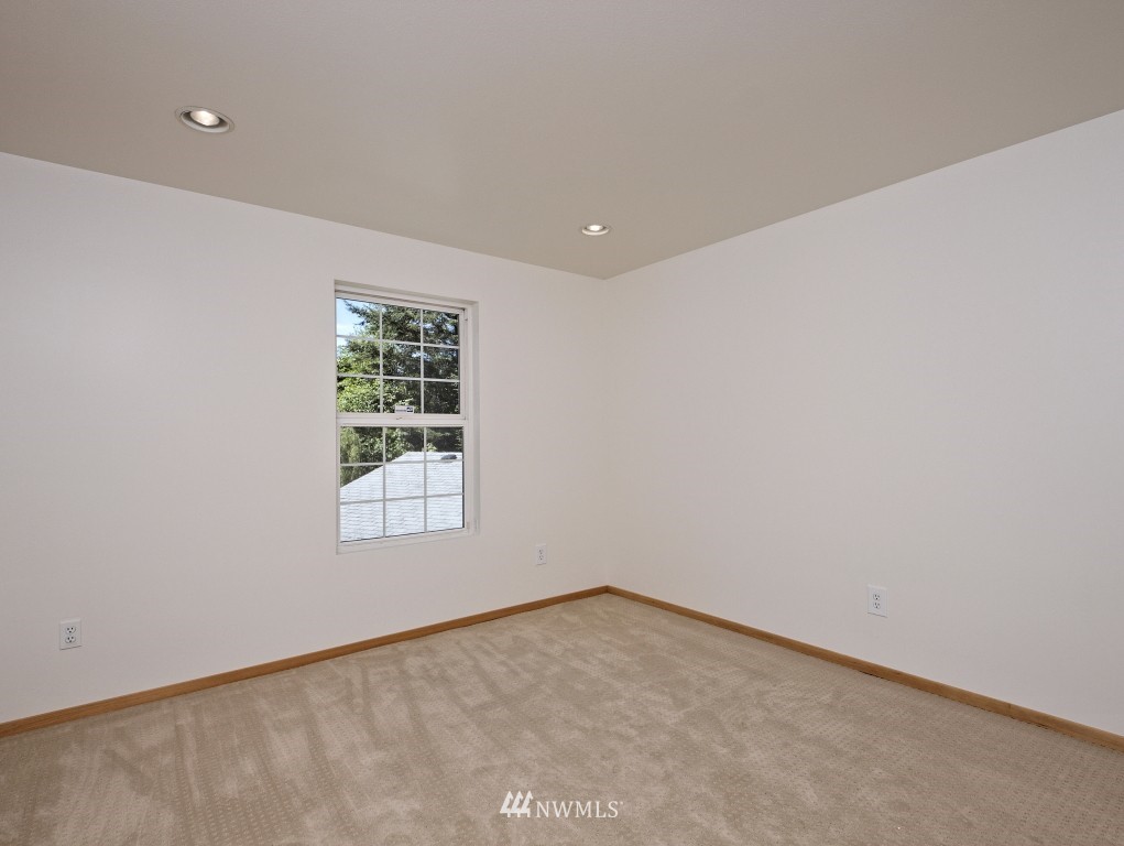 70 East Robbins Road Grapeview, WA 98546 - Photo 12 of 24 Gallery Image 12