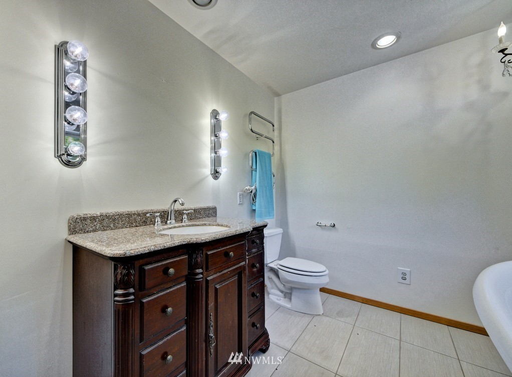 70 East Robbins Road Grapeview, WA 98546 - Photo 14 of 24 Gallery Image 14