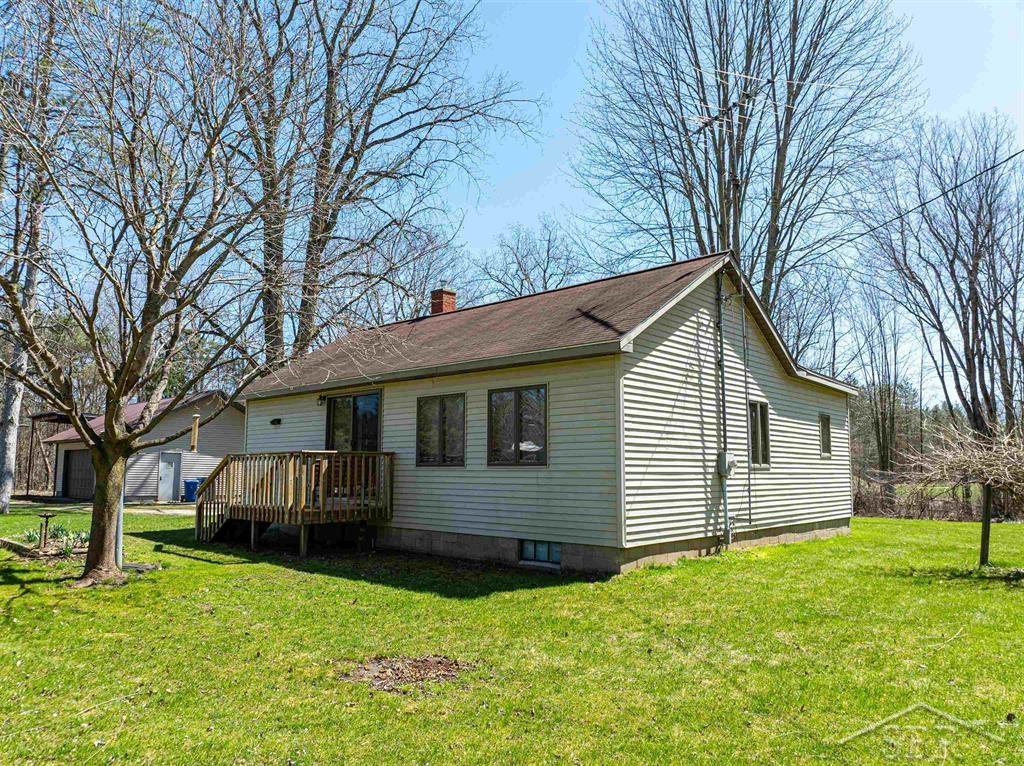 585 West Chippewa River Road Midland, MI 48640 - Photo 44 of 66 50143344-669b587e-e4a0-47bc-8dab-f70caa619501.JPG