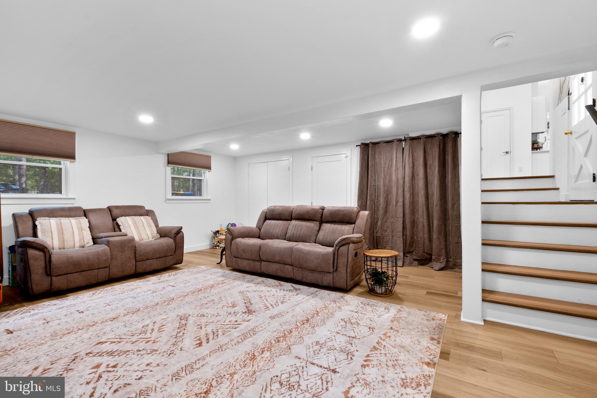 634 Tabernacle Road Medford, NJ 08055 - Photo 20 of 46 a living room with furniture and wooden floor