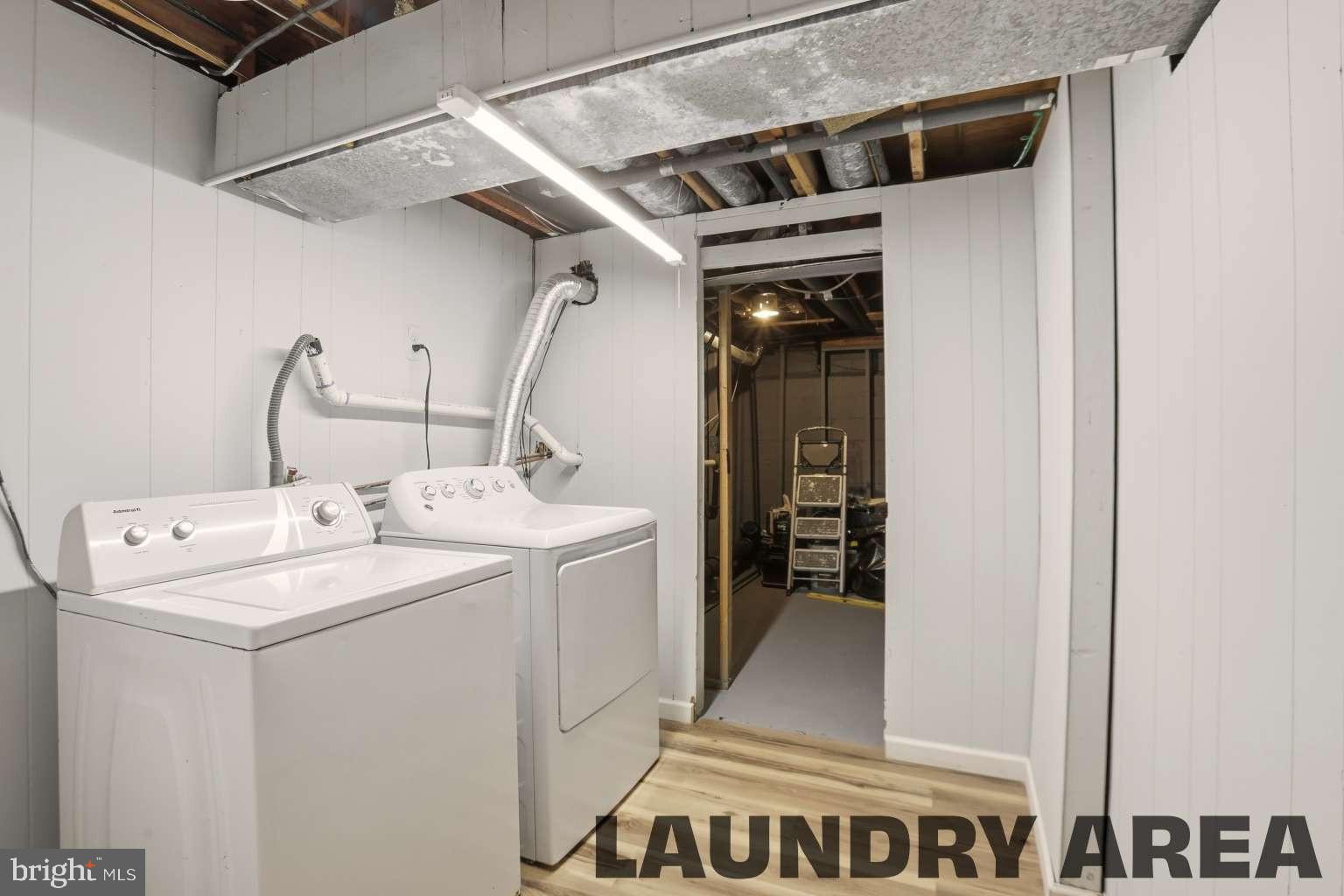 960 Jamestown Road Hightstown, NJ 08520 - Photo 15 of 18 a utility room with dryer and washer