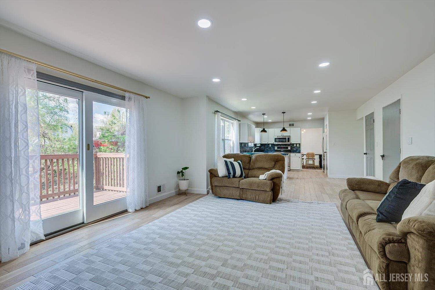 122 Dewolfe Street Edison, NJ 08817 - Photo 19 of 50