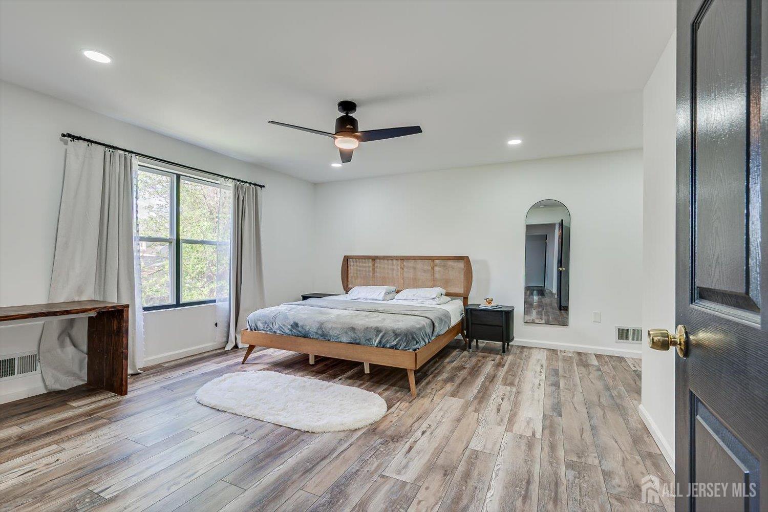 122 Dewolfe Street Edison, NJ 08817 - Photo 23 of 50